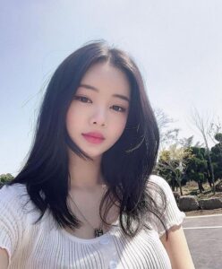 CuteAsianWoman Logo